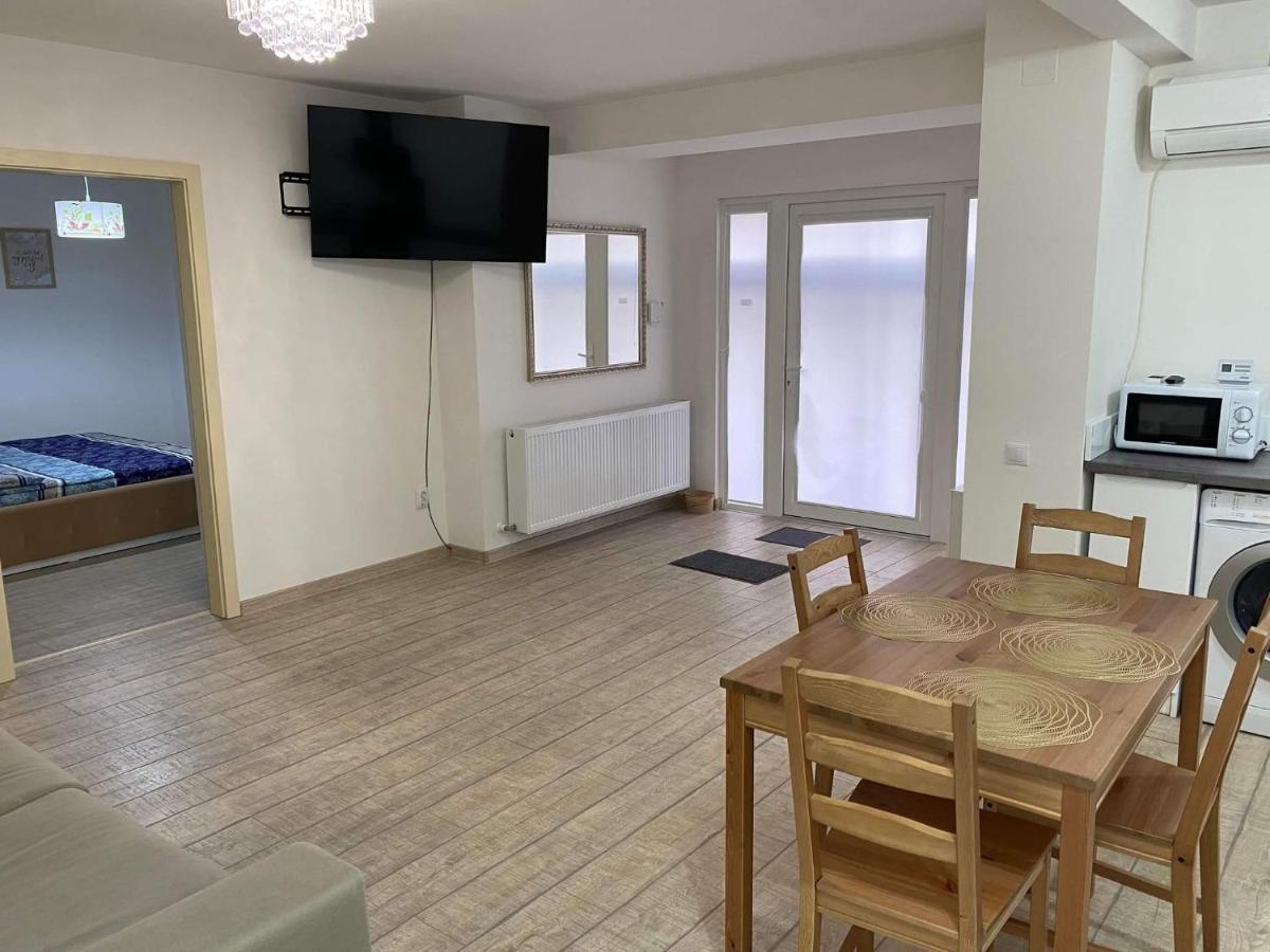 The Best Apartament Central Хунедоара Екстериор снимка
